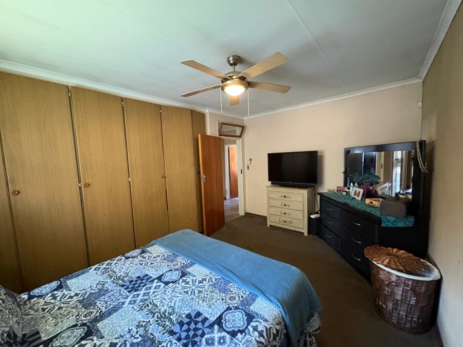 3 Bedroom Property for Sale in Vaalpark Free State